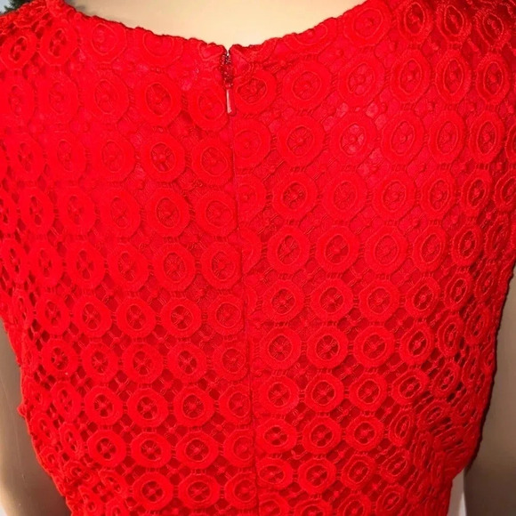 Anthropologie San & Soni, mini flounced red lace dress.Rear zip hookeye closure - Picture 7 of 10